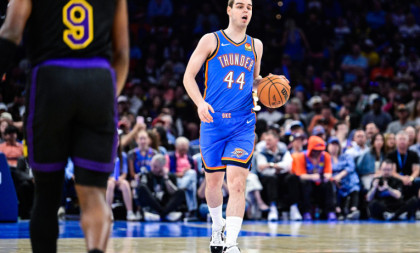 Topić pokazao svoju magiju: Srbin asistencijama dovodio Lejkerse do ludila (VIDEO)