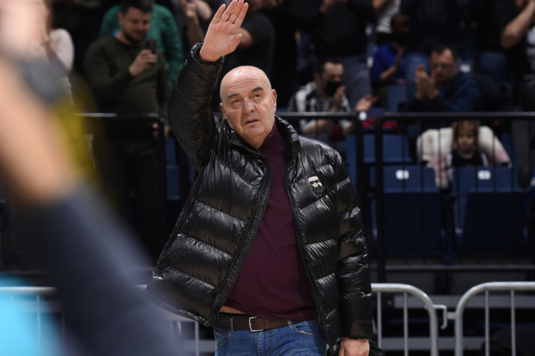 Vujošević je Đorđeviću dao šansu, a "Sale Nacionale" to nije zaboravio: Počivaj u miru, Treneru! (VIDEO)