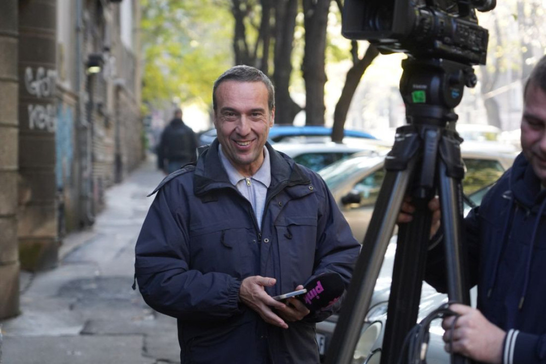 Mijatović o devojci, pa Dei, otkazima na Pinku i poslovnim dramama: Bio sam zarobljen, a i oštećen mi je sluh!