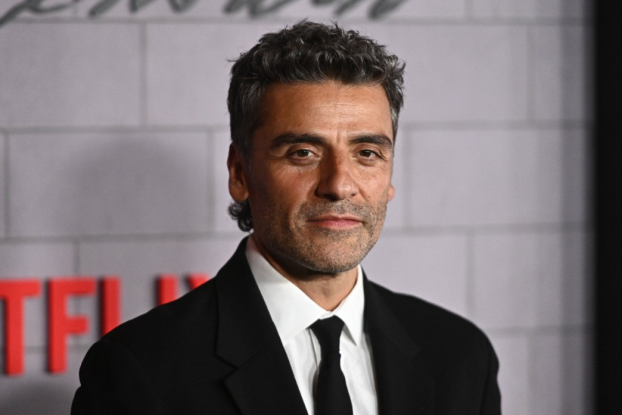 Agonija Oskara Ajzaka: Zarobljen u kostimu teškom 18 kilograma koji su satima strugali sa njega (FOTO/VIDEO)