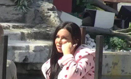 Stanija preplakala zbog majke: Stiglo joj pismo, kad je pročitala nije joj bilo dobro! (VIDEO)