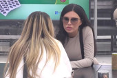Stanija i Aneli oči u oči za crnim stolom: Ti si trošila njegove pare, a ja sa njim imam dete! (VIDEO)