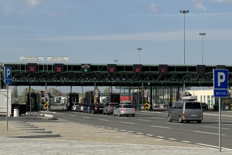 RAT NA BLISKOM ISTOKU Amerika napala Iran, udari u području Ormuskog moreuza!