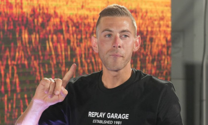 Bivši zadrugar o Stanijinoj navodnoj vezi sa Takijem, a tek što je opleo po Asminu: Glumi ludilo, a duguje pare!