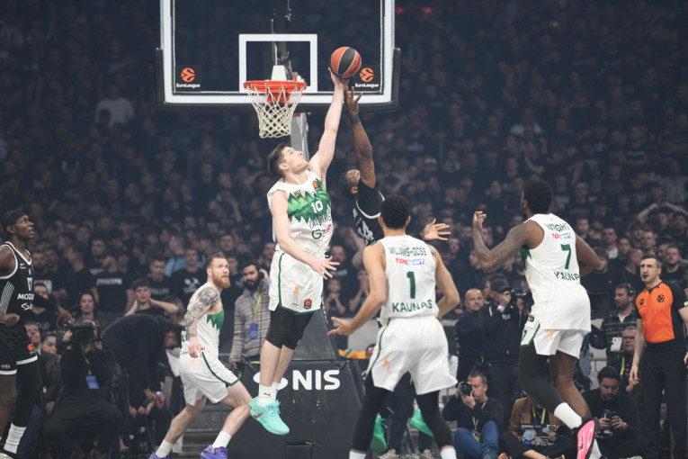 Partizan poražen na oproštaju od Vujoševića! Žalgiris trijumfalno prošao kroz Arenu!