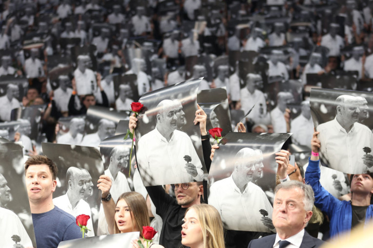 Partizan u tužnoj noći obradovao Grobare! Karlik Džons crno-beli još dve godine!