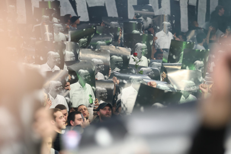 Arena je grmela samo za Duleta! Hajlajtsi Partizanovog oproštaja od Vujoševića! (VIDEO)