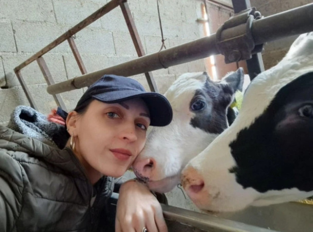 Ustaje u pola šest i uživa u svakom danu: Ovo je ženska priča sa farme u Kovinu (FOTO)