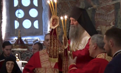 Patrijarh srpski u Pećkoj Patrijaršiji: Sveta liturgija na Veliku subotu