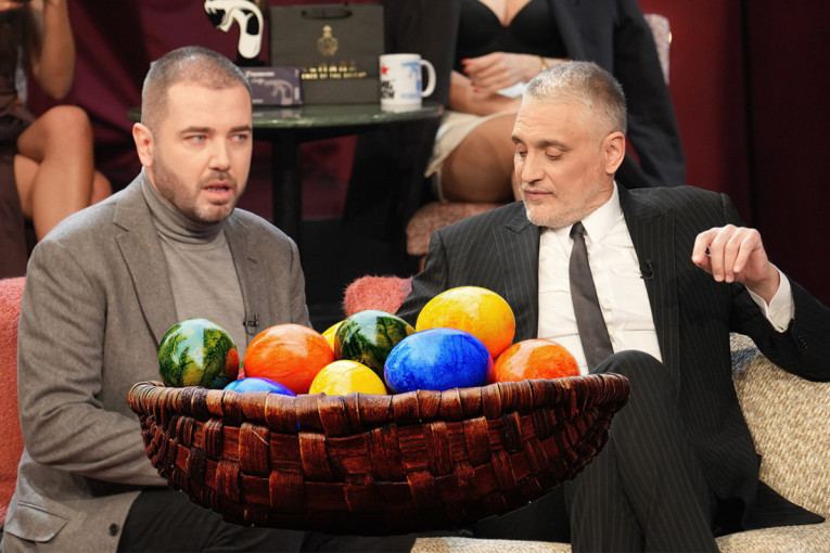 Didi Džej čeka baš mrsna trpeza: Muž uhvaćen u redu, puklo iznenađenje (FOTO)