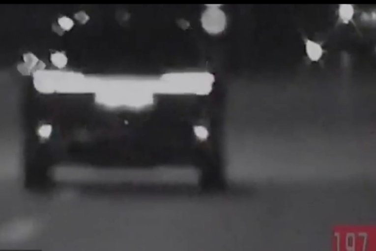 Ponavljač za volanom: Tutnjao Surčinom, a i dozvola mu već oduzeta (VIDEO)