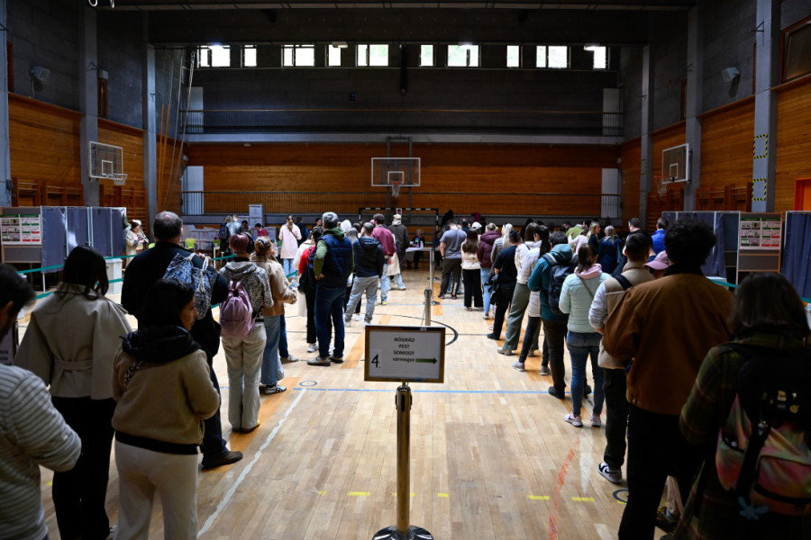 Izbori u Mađarskoj: Do 11 časova izlaznost 37,98 odsto!