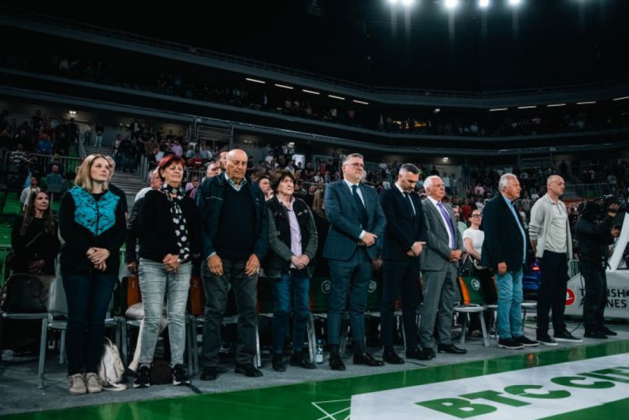 Crno-beli sa Miltonom na čelu "pokvarili slavlje" u Ljubljani! Partizan je takođe ostao u trci za prvo mesto (FOTO)