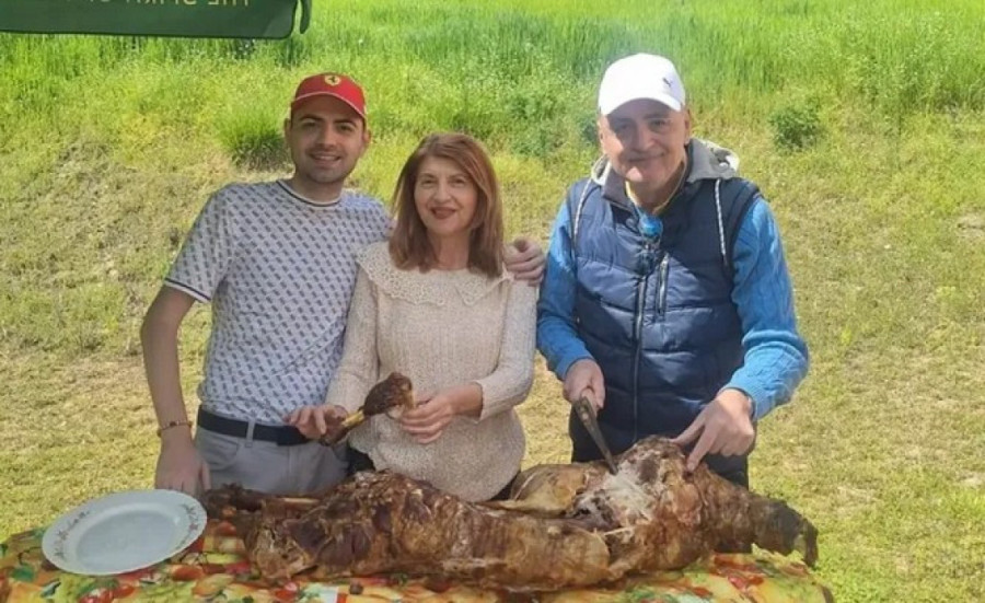 Trudna Edita doživela peh pred večerašnji nastup: Ostala pribrana dok je čekala pomoć! (FOTO)