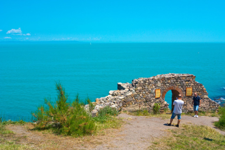 Ovaj posao cveta: Uz ulaganje od 500 evra do 200.000 dinara mesečno