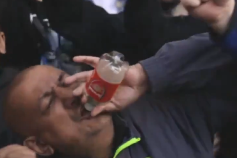 Navijač Sitija postao popularan širom planete: Svi su gledali kako proziva Arsenal koji posrće (VIDEO)