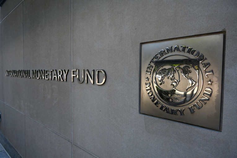 Direktan sudar vozova u Danskoj! (FOTO)