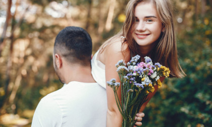 Ljubavni horoskop od 13. do 19. aprila: Blizanci, pozovite nekoga na dejt, Škorpije, zaustavite paranoju