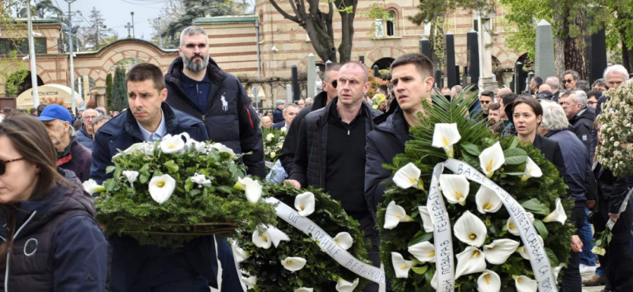 Ko je sve bio na sahrani Vujoševića! Legende košarke, Partizana, poznati iz sveta sporta, javnog života... (FOTO/VIDEO)