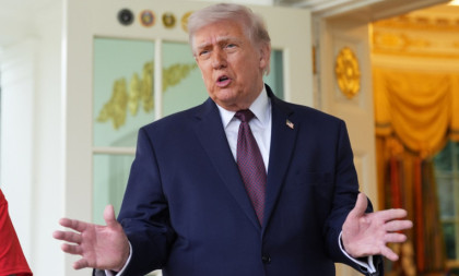 Iran puca po šavovima! Tramp tvrdi: Gube milijarde zbog Ormuskog moreuza!