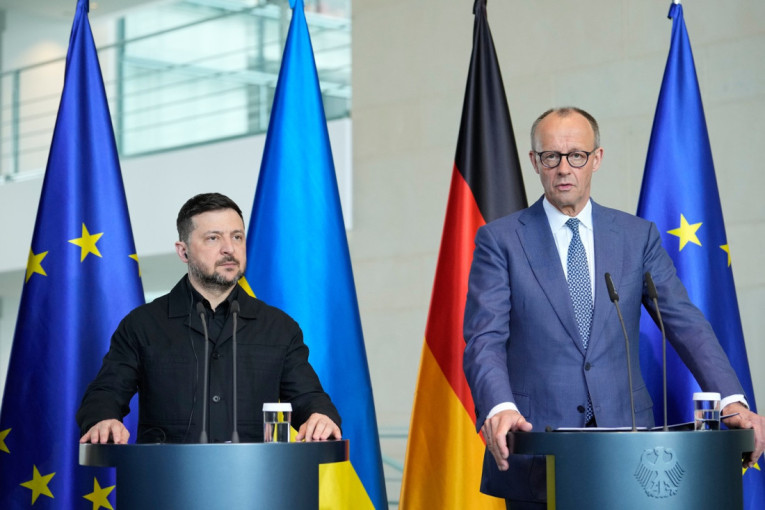 Nemačka više nije bezbedno sklonište: Merc hoće da vrati u domovinu Ukrajince sposobne za rat