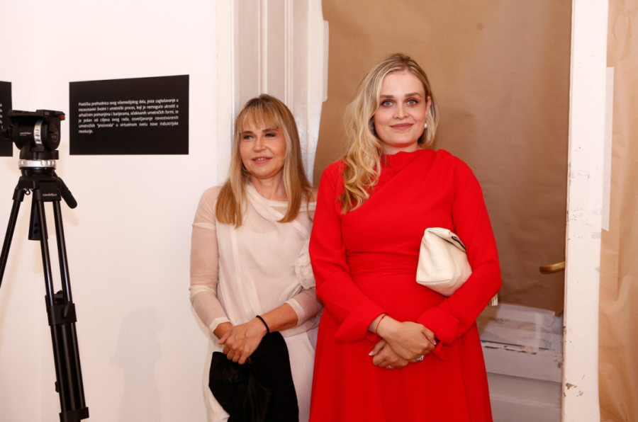 Razvela se ćerka Anice Dobre: Glumica Mina Sovtić otvorila dušu o protekle dve godine života