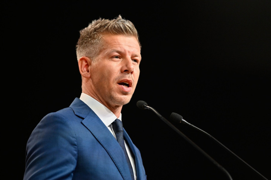 Peter Mađar tokom svađe pretio voditeljima, neverovatno je šta im je izgovorio: "Novinar sam 33 godine, zašto me neprekidno napadate"