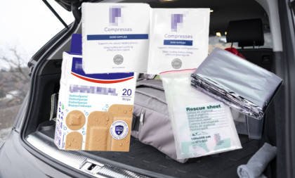 Obišli smo apoteke: Ovo su cene dodatne opreme koju traže Grci!