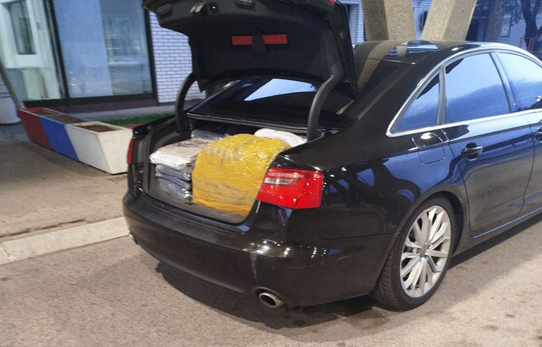 Zaseda! Ovako su zaplenjeni markirana garderoba i parfemi (FOTO)