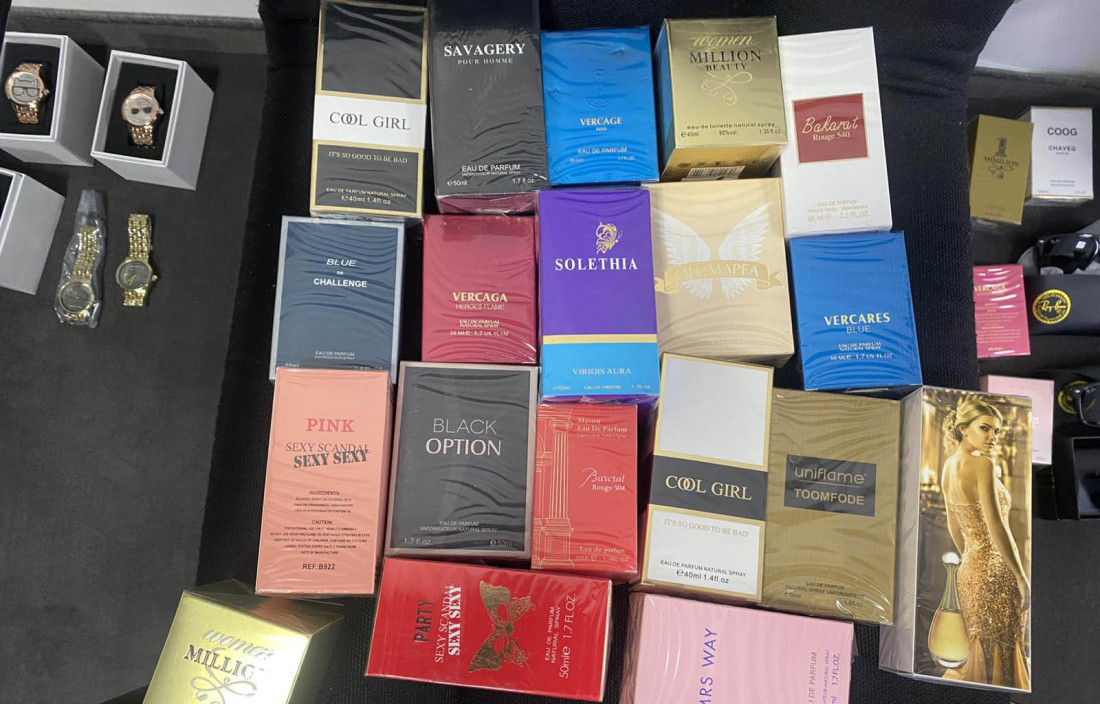 Zaseda! Ovako su zaplenjeni markirana garderoba i parfemi (FOTO)