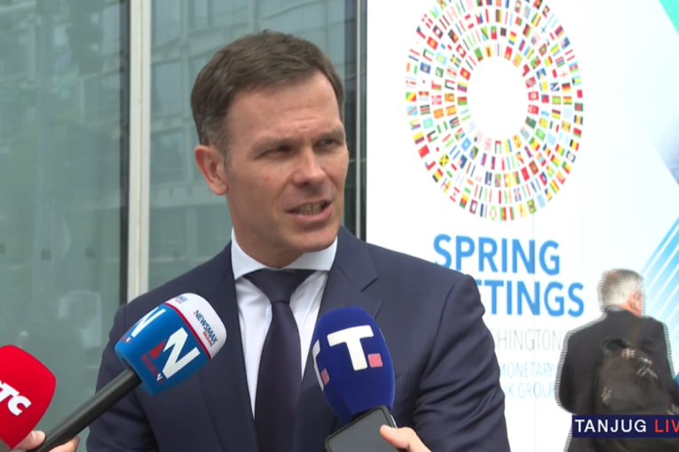 Siniša Mali otkrio: Produžetak licence NIS-u očekujem do kraja dana, MOL sutra ili prekosutra u Beogradu!