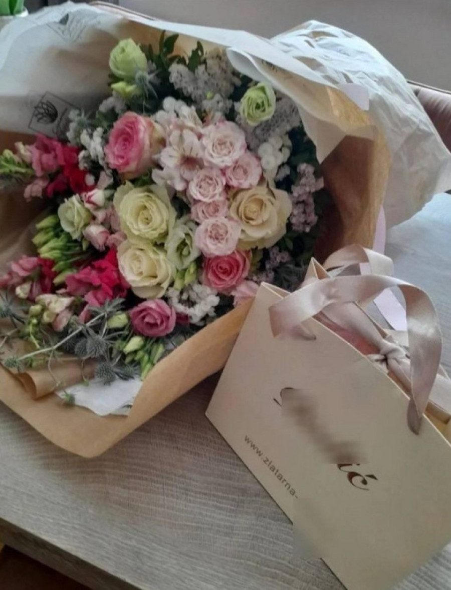 Majka Meline Džinović stigla na venčanje, evo šta je kupila ćerki: Oglasila se Elma Galić (FOTO)