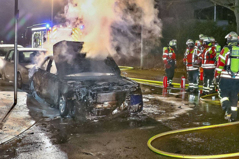 Afera na Ekonomskom fakultetu: Štancovali lažna uverenja o diplomi, a amfiteatar nisu nikada videli