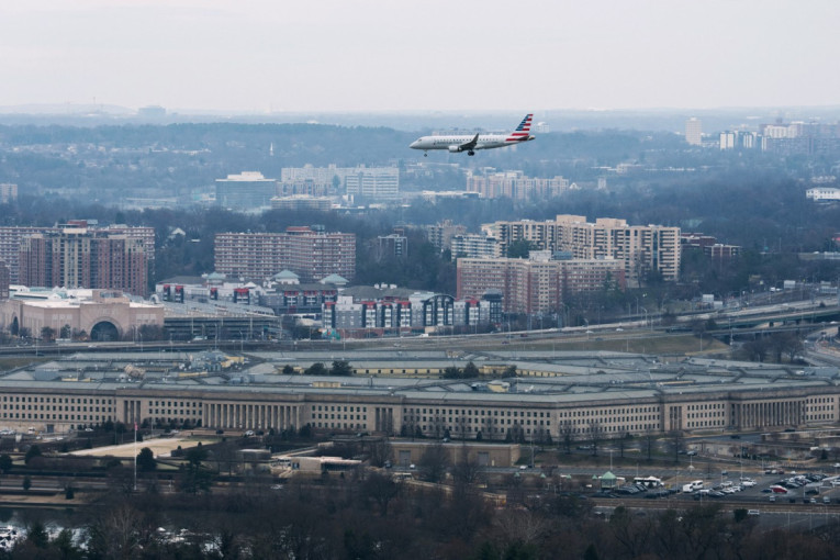 Daleko od profesionalnog: Snimak razgovora američkih pilota širi se internetom (VIDEO)