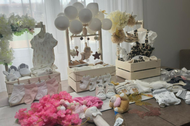 Ručni rad i porodična tradicija: Jedinstveni pokloni za najmlađe (FOTO)