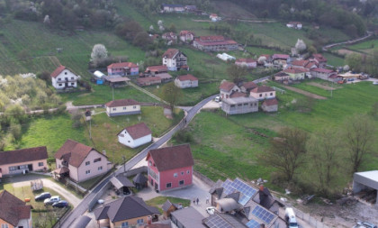 Glišić obišao sela u Dragačevu: Radovi na putevima pri kraju, najavljeni novi projekti (FOTO/VIDEO)