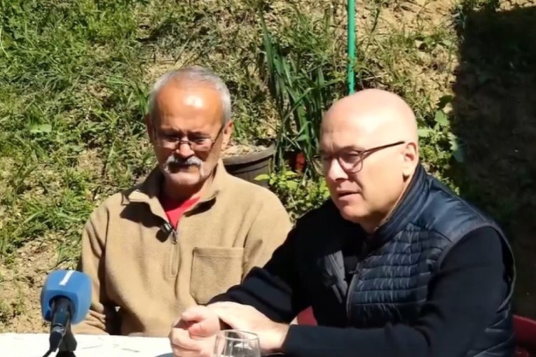 Vučić razgovarao telefonom sa napadnutim čovekom iz Novog Sada: Ovo ponašanje je nedopustivo