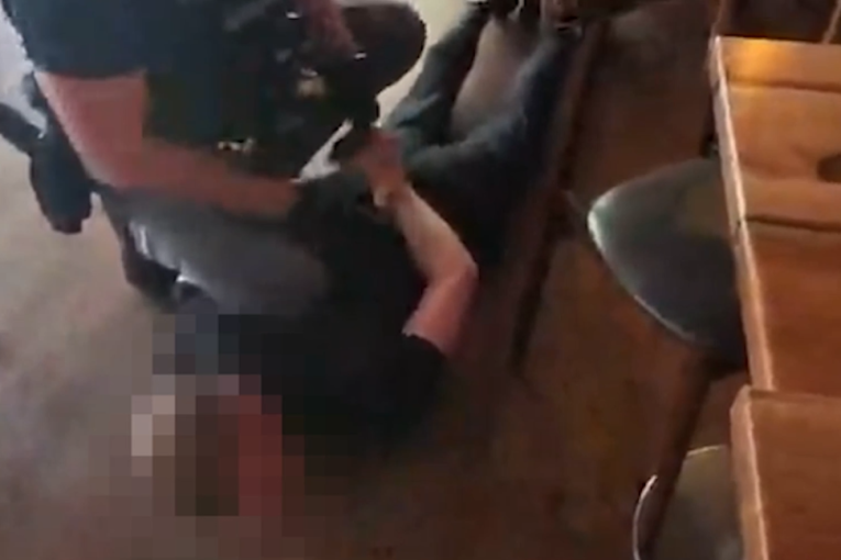 Snimak hapšenja vračaraca: Ovako je UKP i SBPOK razbio lanac trgovine oružja i droge u centru Beograda (FOTO/VIDEO)