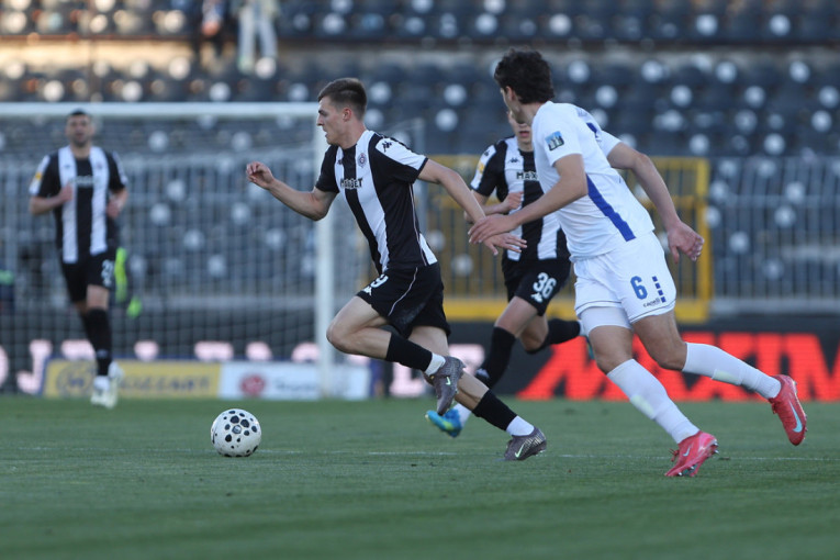 Partizan - Železničar 1:1: Egal u Humskoj (VIDEO)