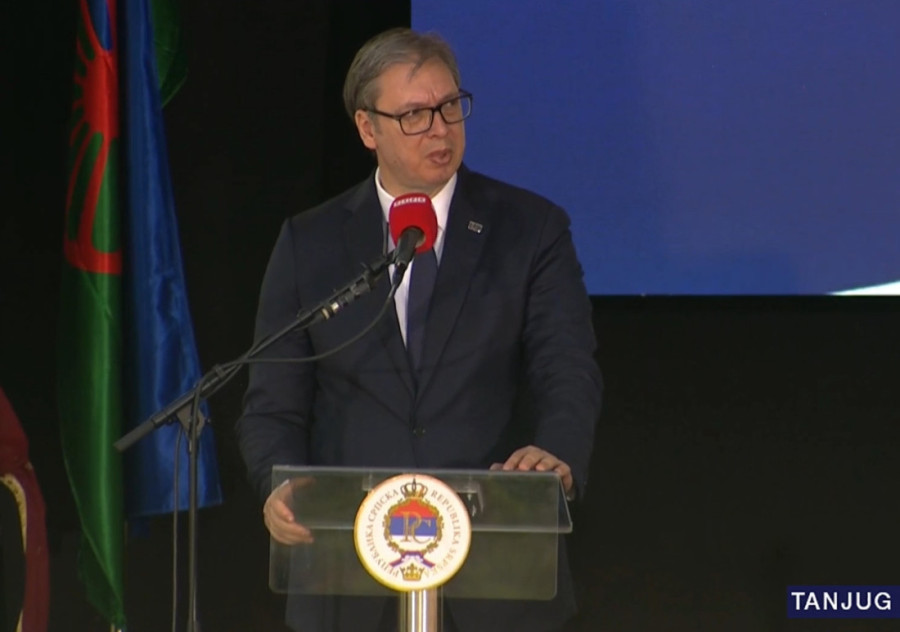 Vučić u Donjoj Gradini održao moćan govor: Pokazaćemo vam kako izgleda ostrvo slobode u Evropi! (FOTO/VIDEO)