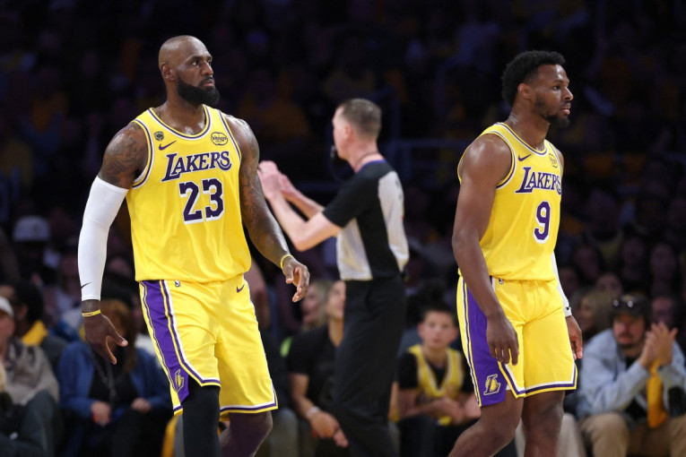 Lebron otkrio da li se vraća sledeće sezone: Kako sada stvari stoje...