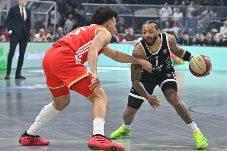 Partizan - Crvena zvezda: Crno-beli trojkama prave razliku!