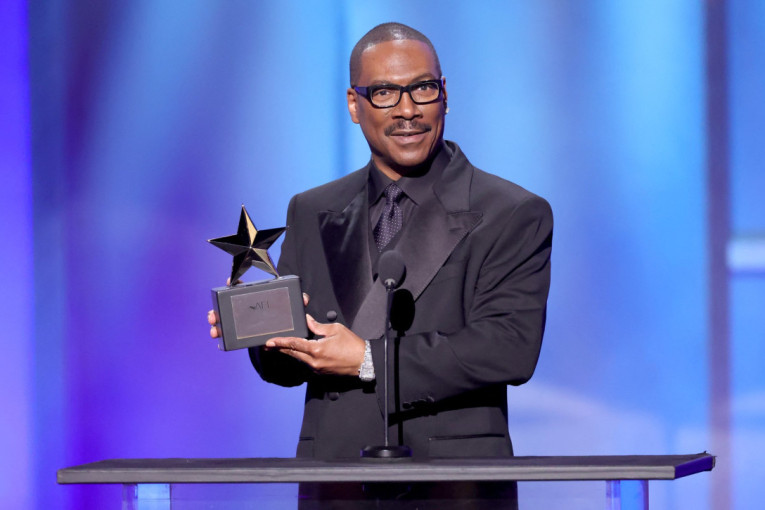 Edi Marfi dobio prestižnu nagradu za životno delo: Sada ću otići iza bine da se isplačem (FOTO/VIDEO)