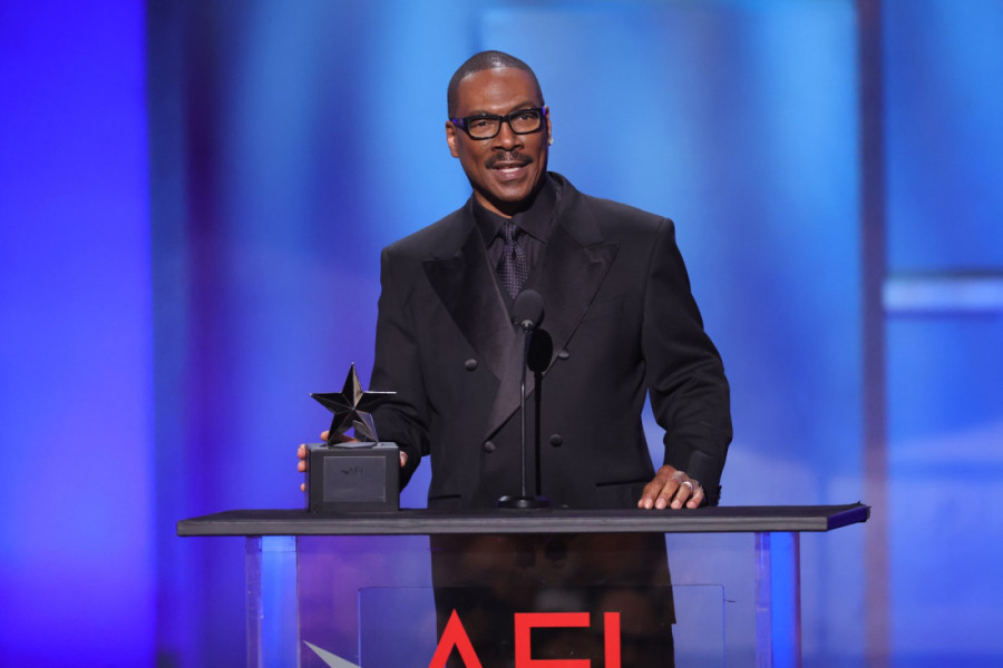 Edi Marfi dobio prestižnu nagradu za životno delo: Sada ću otići iza bine da se isplačem (FOTO/VIDEO)