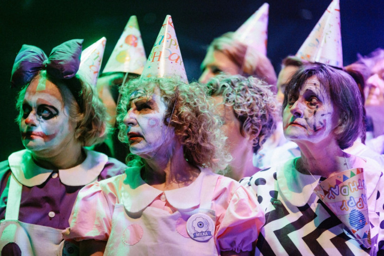 "Ne zaboravi me" u Subotici - snažna predstava o bolesti koja menja živote