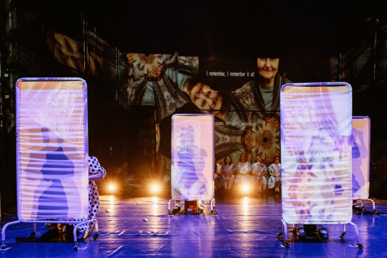 "Ne zaboravi me" u Subotici - snažna predstava o bolesti koja menja živote