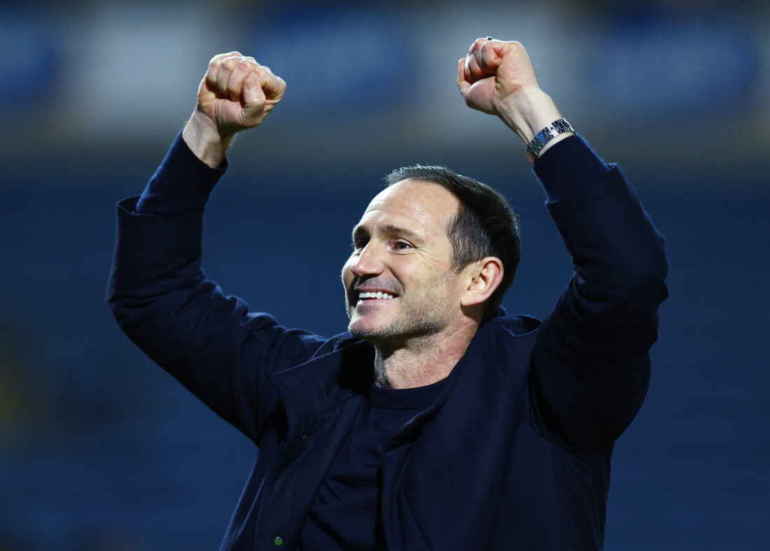 Bajka iz Koventrija, pobratima Beograda: Čekali 9.240 dana, pa ih pogurala legenda Čelzija (FOTO/VIDEO)