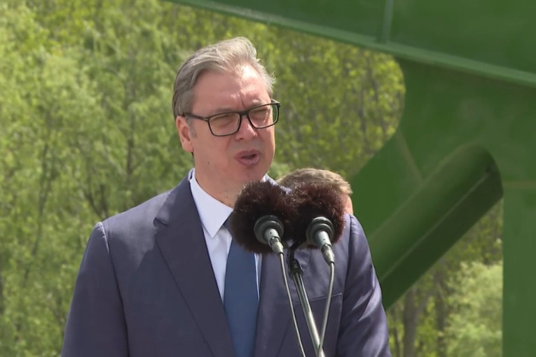 Vučić u Tomaševcu: Otvara novi železnički most preko Tamiša, ovo je prvi put da su naše kompanije samostalno uradile ovako veliki posao