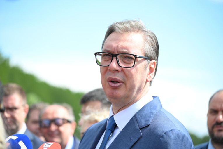 Vučić o sastanku Đokića i Marte Kos u Briselu: Puna su im usta vladavine prava, a prekrše je dok si rekao keks