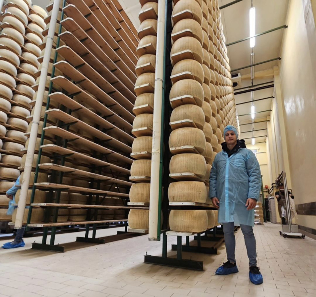 Mlad, a već uspešan: Učio u inostranstvu, vratio se u Čurug i ovo su njegovi saveti (FOTO)